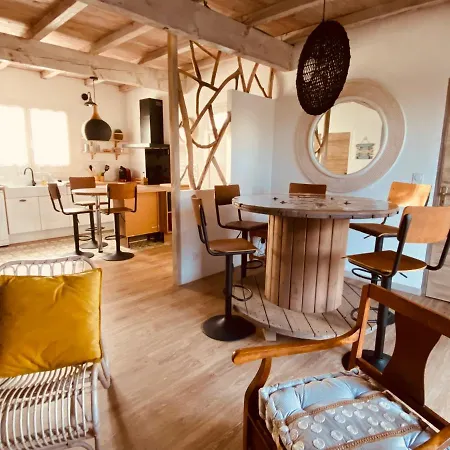 Logis La Reine Des Sables Vaux-sur-Mer
