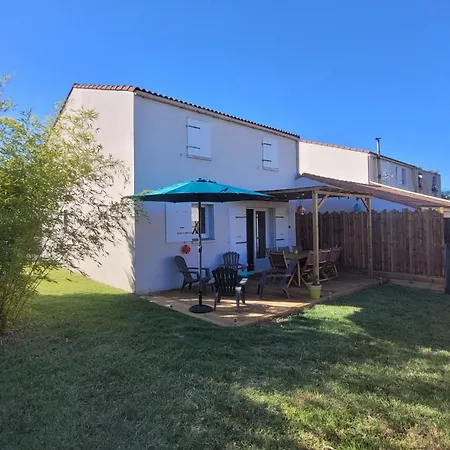 Holiday home Logis La Reine Des Sables Vaux-sur-Mer