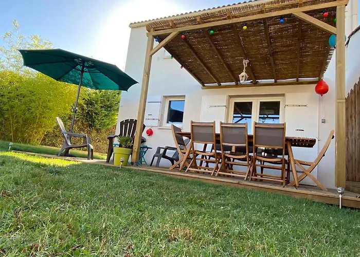 Logis La Reine Des Sables Vaux-sur-Mer